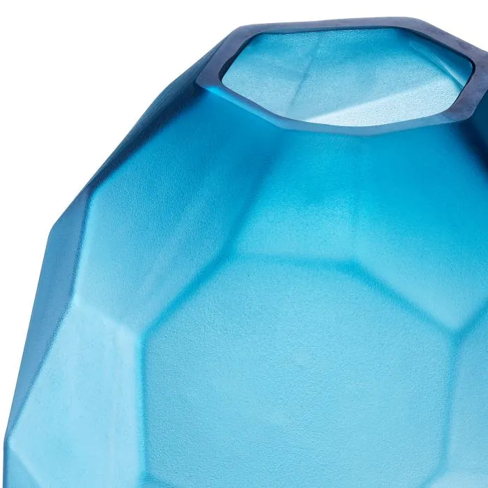 Vase Fly